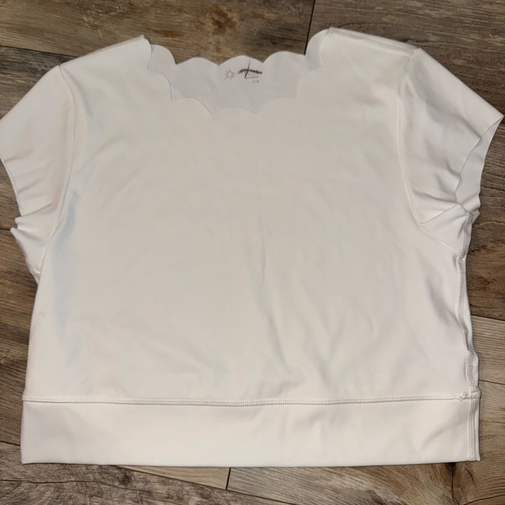 Aerie Cropped Scalloped Workout top